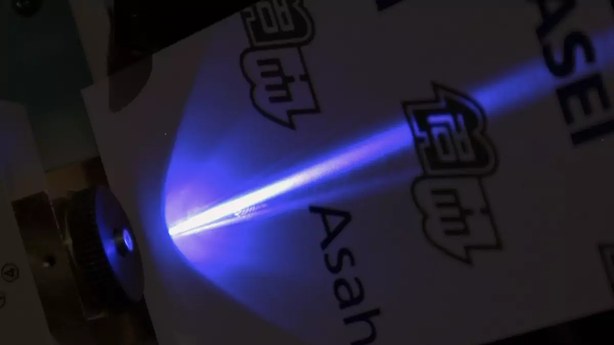 Pierwsza na świecie ultrafioletowa dioda laserowa