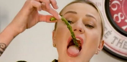Daria Ładocha ma rewelacyjnie prosty patent na szparagi. Dodaje do nich suszone pomidory i…