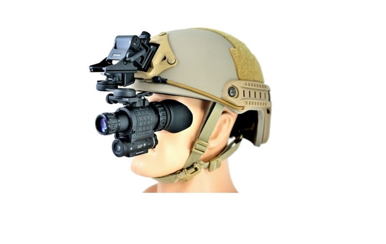 Możliwość wykrycia i rażenia celu w każdych warunkach są istotnym atutem na współczesnym polu walki. Tytanowy żołnierz otrzyma więc nowoczesny celownik termowizyjny produkcji PCO typu SCT Rubin.