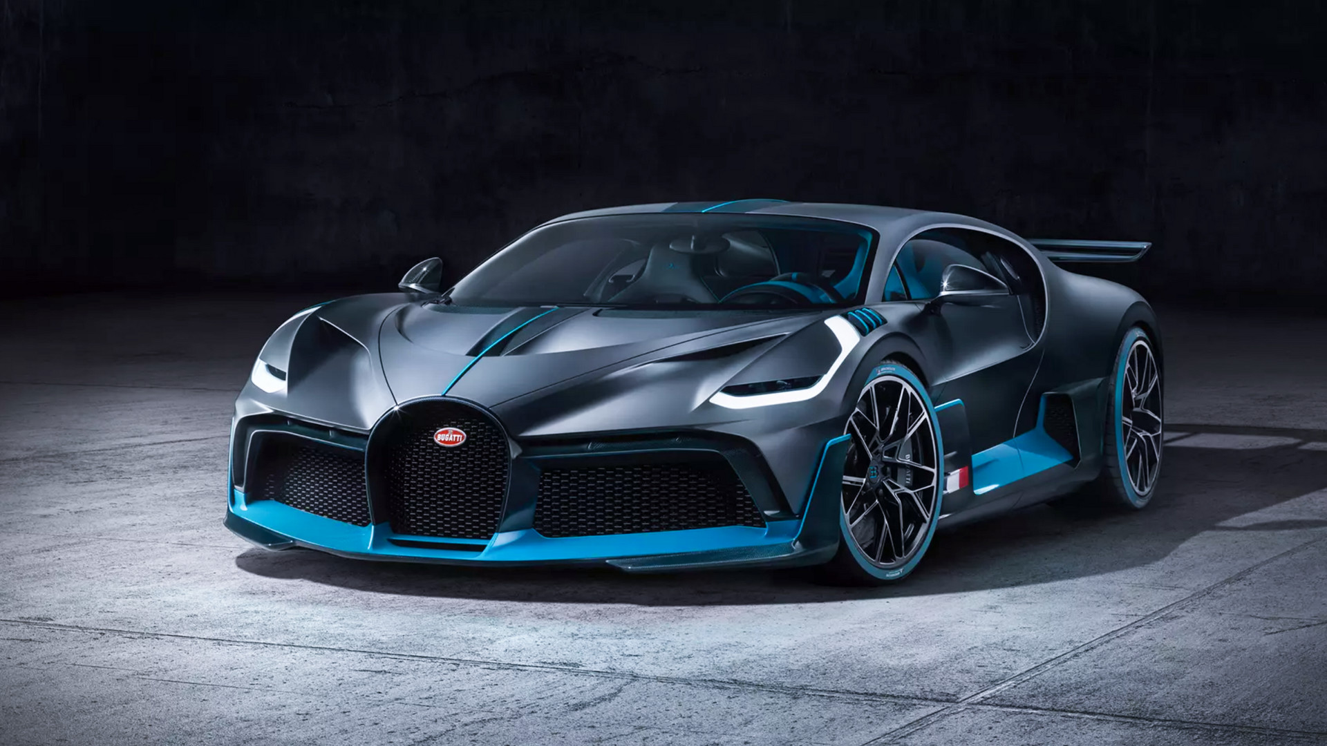 Bugatti Divo premiera francuskiego supersamochodu - Noizz