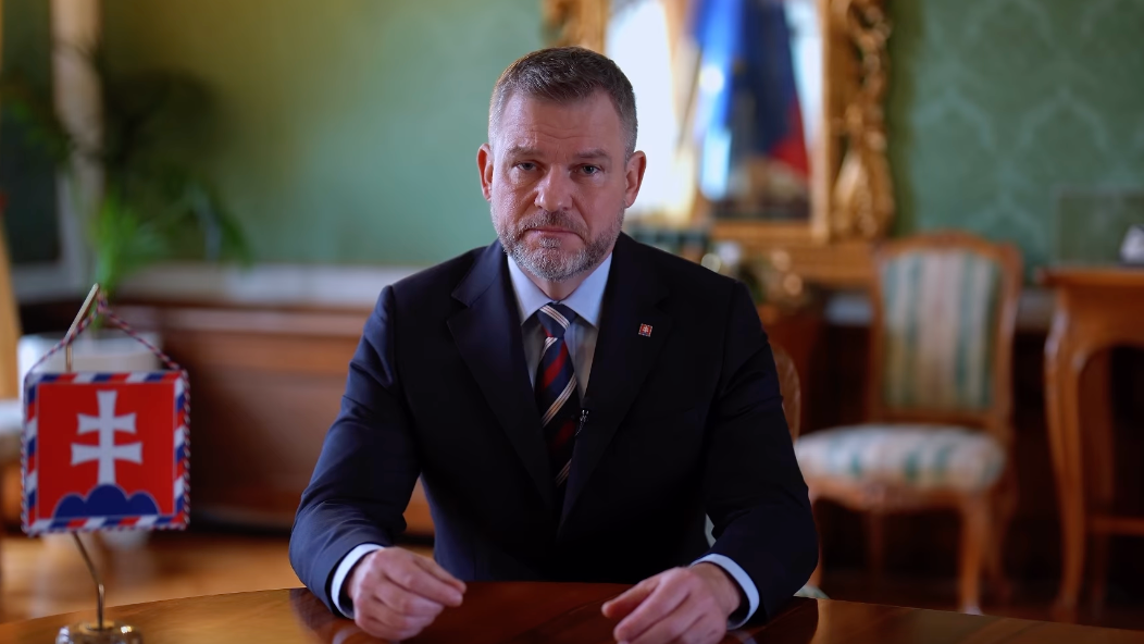 Prezident ani po prelomení veta zákon o zmene ÚOO nepodpíše.