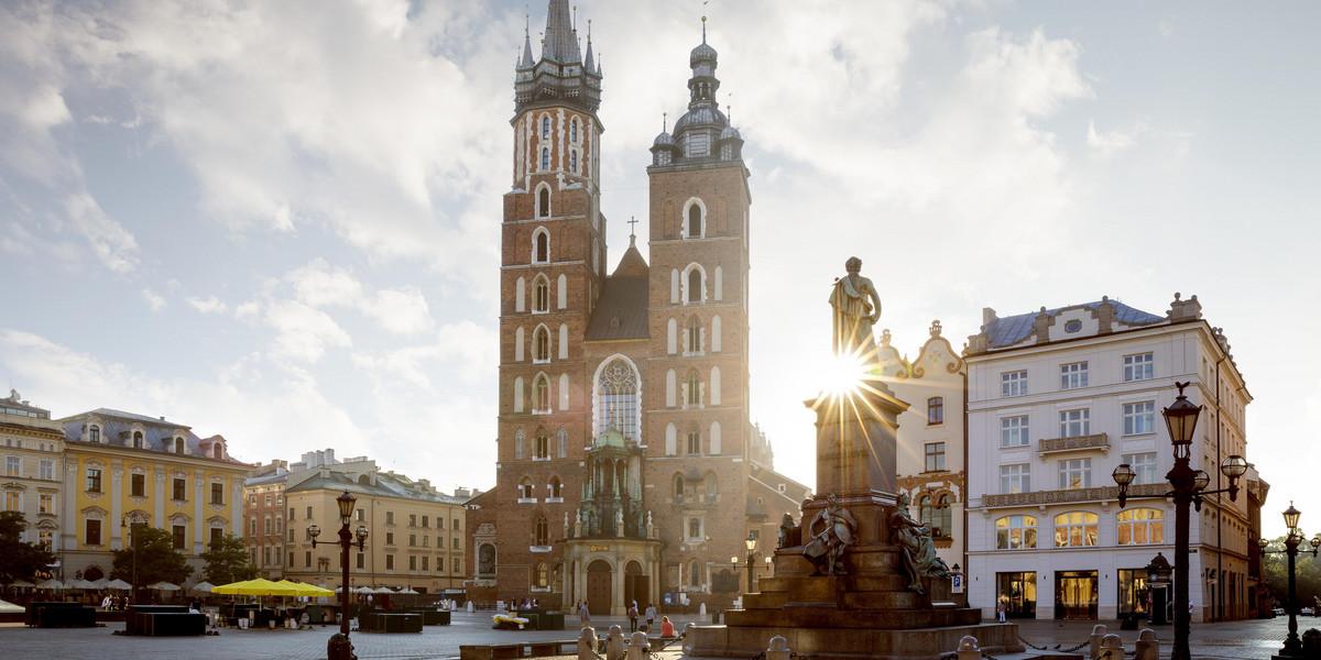 Dron spadł na dach Bazyliki Mariackie