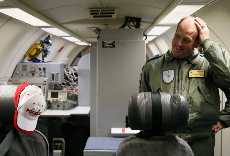 Kpt. Ralf 'Bimsi' Gross podczas prezentacji samolotu AWACS