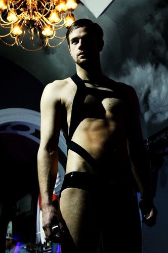 Mateusz Jarzębiak w sesji Lu Guzendy