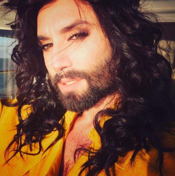 Conchita Wurst nincs pénisz