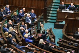 Sejm debatował nad przeniesieniem wyborów samorządowych. Wszystkie kluby i koła opozycyjne są przeciwne