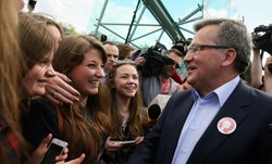 Dzieci Komorowskiego wychodzą z cienia. "Pewnie nas nie znacie..."