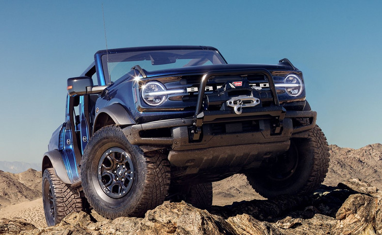 Ford Bronco ujawniony z potrójną siłą! Czapki z głów, oto