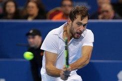 Sławę dał mu Wimbledon, niesławę... polska szopa. Janowiczowi stuknęła trzydziestka