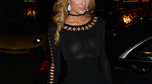 Paris Hilton w prześwitującej sukience