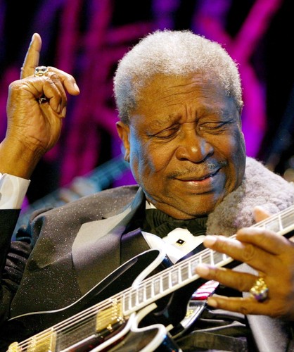 B.B. King performing podczas występu na Montreux Jazz Festival w 2002 roku