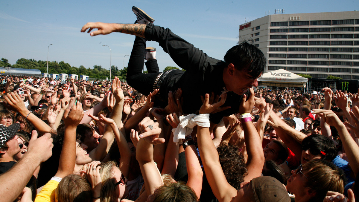 Obok zespołów Machine Head i Ministry wystąpią także szwedzki HardCore Superstar oraz amerykański zespół Anti-Flag.