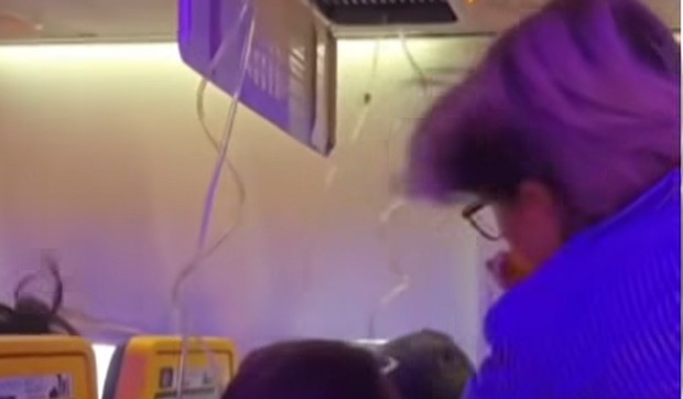 Srbin zamalo ispao iz aviona