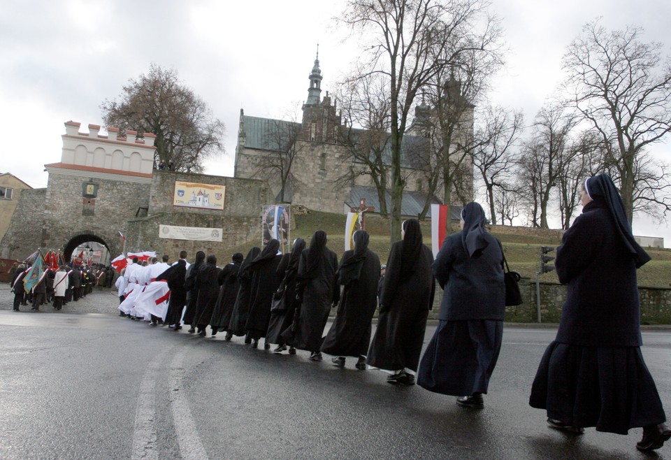  Procesja z relikwiami św. Marcina w Opatowie, 12.11.2006