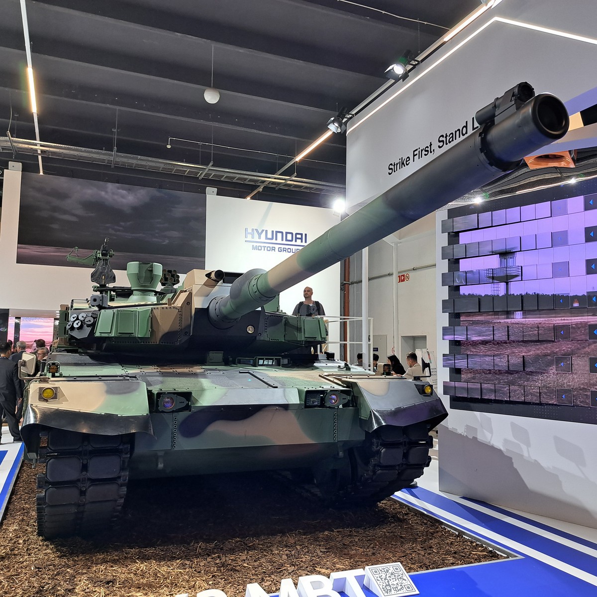 Nowe fabryki i linie produkcji: Polska stawia na Borsuka, Kraba i K2PL