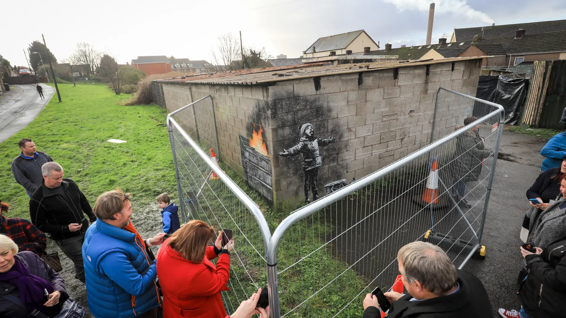 Właściciel garażu z muralem Banksy'ego cierpi. "Nie mogę sobie z tym poradzić"