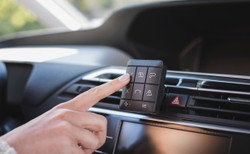 Yanosik XS, czyli nowy sposób na mandaty. To koniec bezpłatnej aplikacji na telefon?