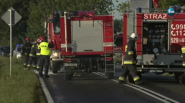 5 osób zginęło, a 8-letnia dziewczynka walczy o życie. Wypadek w Wielkopolsce