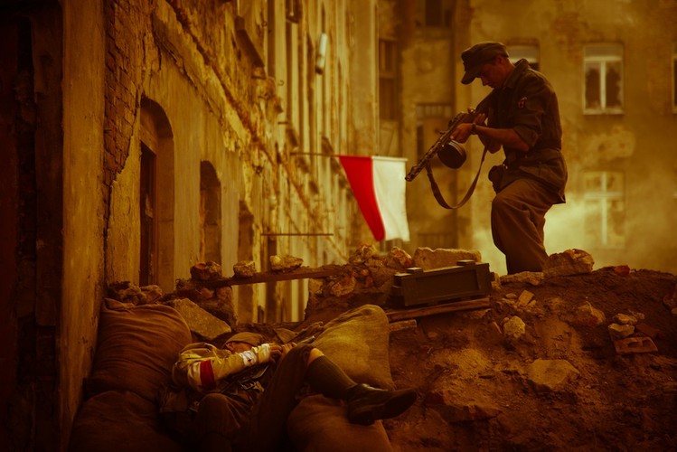 'Sierpniowe niebo. 63 dni chwały'