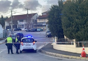 Policija ispred diskoteke u kojoj je izbio požar u Kočanima