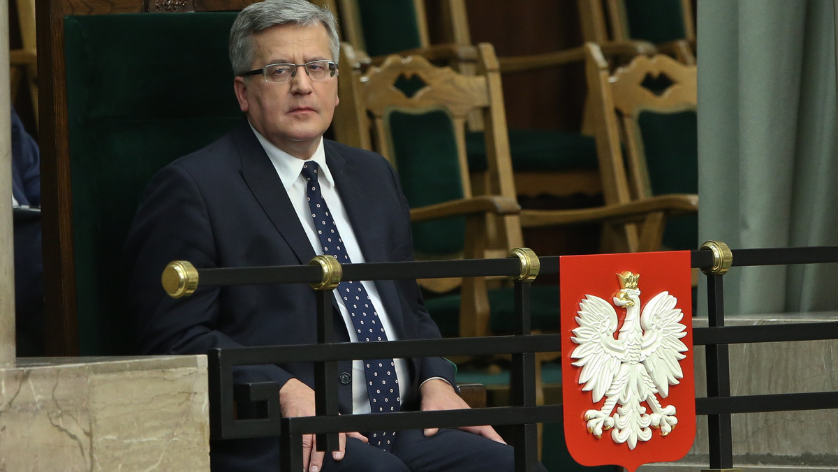 Bronisław Komorowski zostanie 18 grudnia przesłuchany przez sąd w Pałacu Prezydenckim w Warszawie - zapowiada "Gazeta Wyborcza". To pierwszy taki przypadek w powojennej Polsce.