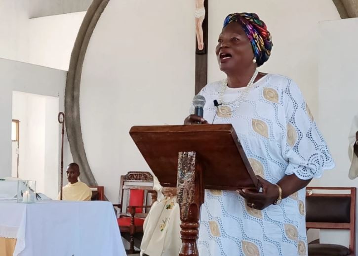 Former First Lady Mama Ngina Kenyatta speaking in Lamu during the opening of the Tewa Catholic Church in Mpeketoni on February 4, 2023