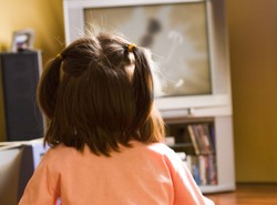 "Wiadomości" straszą przed dobranocką