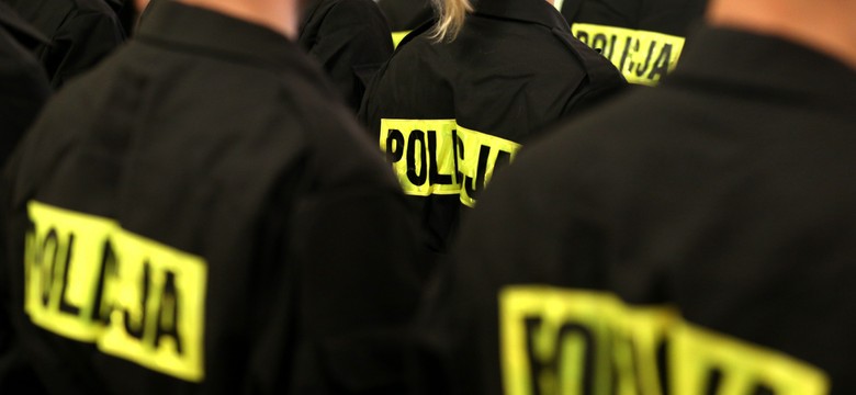 "Klapsy w pośladek". Były policjant z Białegostoku oskarżony o molestowanie