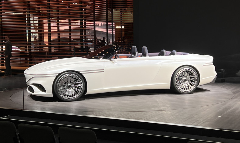 Genesis X Convertible