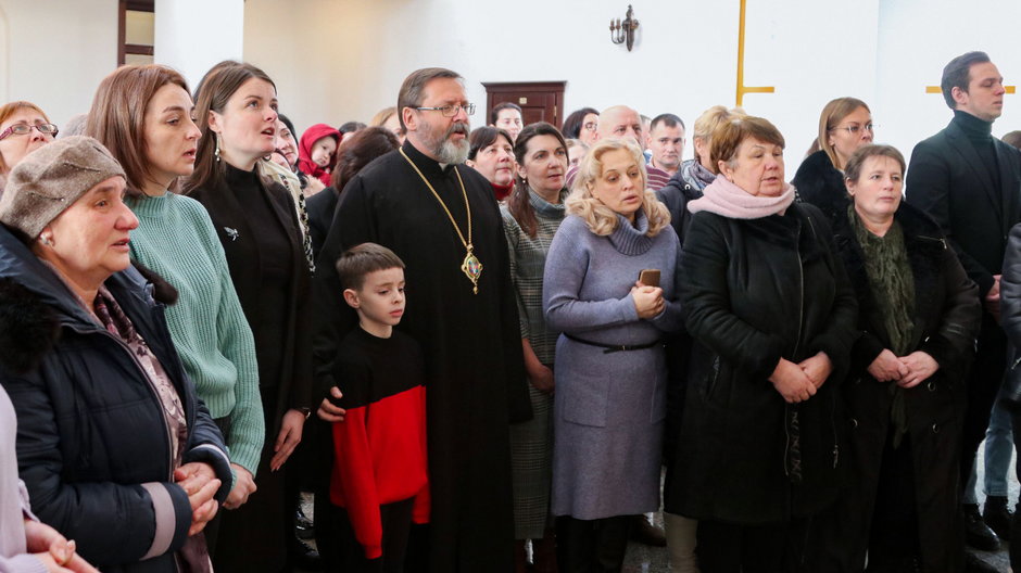 Abp Szewczuk spotkał się z rodzinami jeńców i zaginionych bez wieści, fot. ugcc.ua