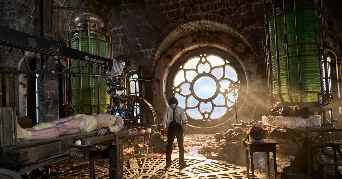 Adaptacja pierwszej w historii powieści SF powraca w nowej wersji. "Lepsza od oryginału"