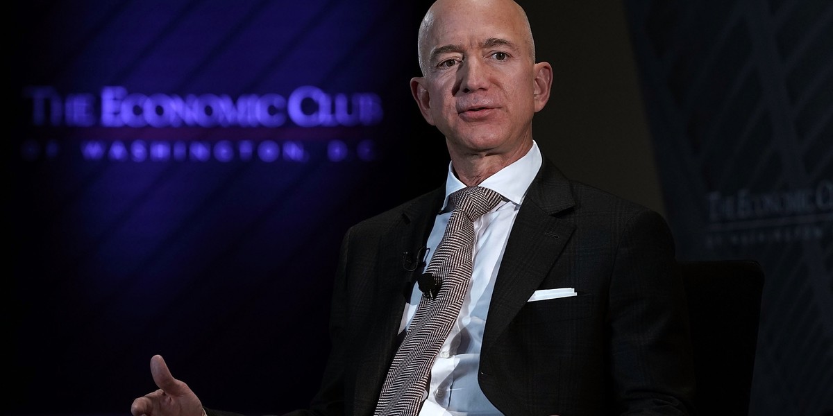 Jeff Bezos wraz z żoną MacKenzie uruchamiają fundusz wart 2 mld dolarów, który ma pomagać bezdomnym i dzieciom