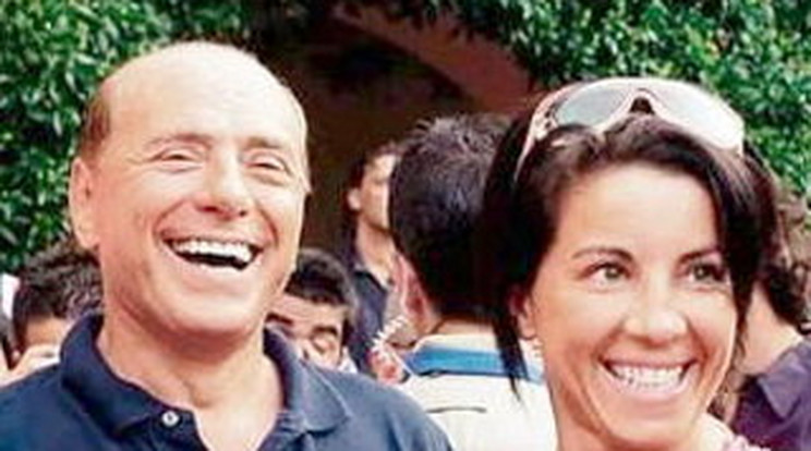 Botrányaival henceg Berlusconi 