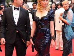 Elizabeth Banks
