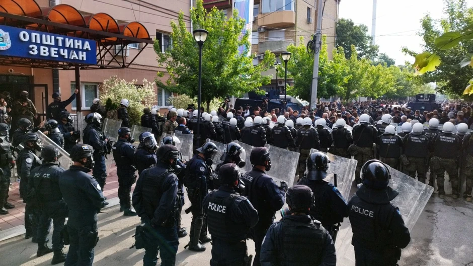 Kosovska policija u Zvečanu