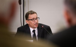 Szarek: IPN musi wyjść na zewnątrz, nie może być zamknięty w gabinetach
