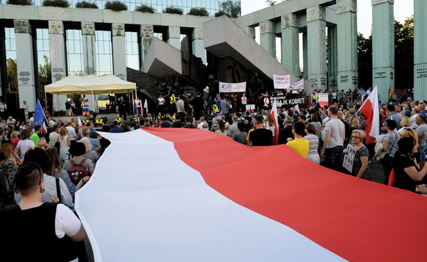 Manifestacja przeciwników reformy sądownictwa