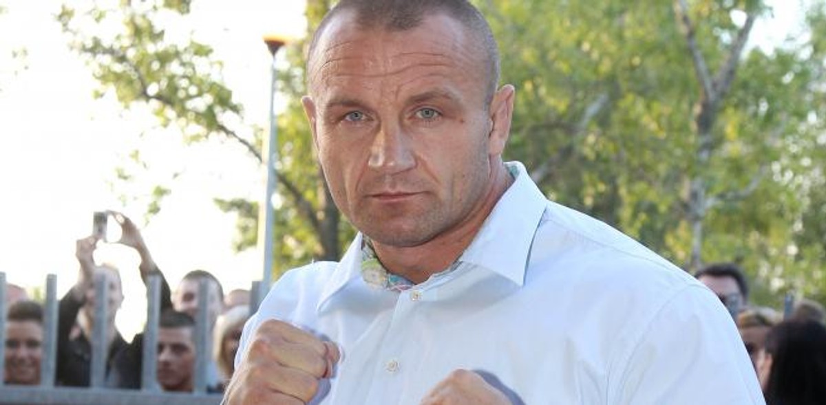 7. Mariusz Pudzianowski - jego stawka to 1000 zł za imprezę. Każe sobie płacić nie tylko za imprezy, ale również za występy w telewizjach śniadaniowych.