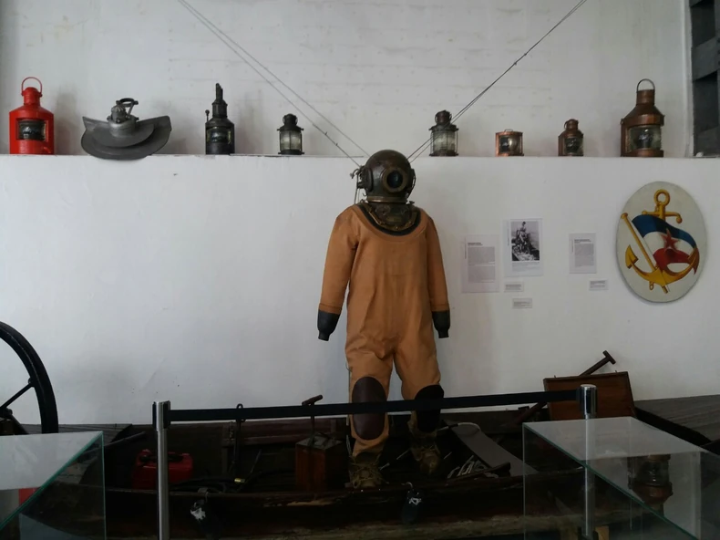 Deo nautičke opreme iz fonda Muzeja nauke i tehnike