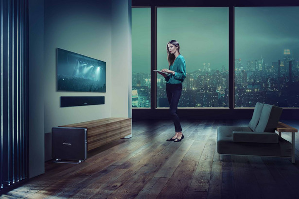 Oto najcieńszy soundbar świata. Harman Kardon Sabre