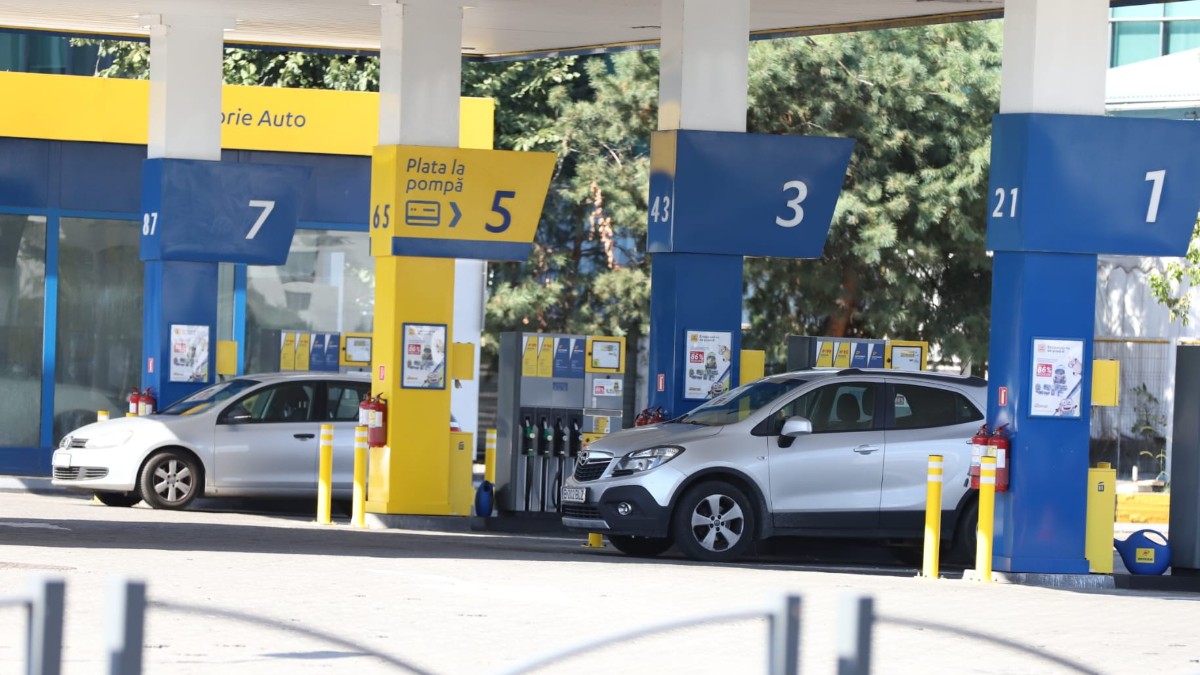 Cât costă un litru de benzină și motorină, miercuri, 14 octombrie 2026, în București, Iași, Cluj, Timișoara, Constanța