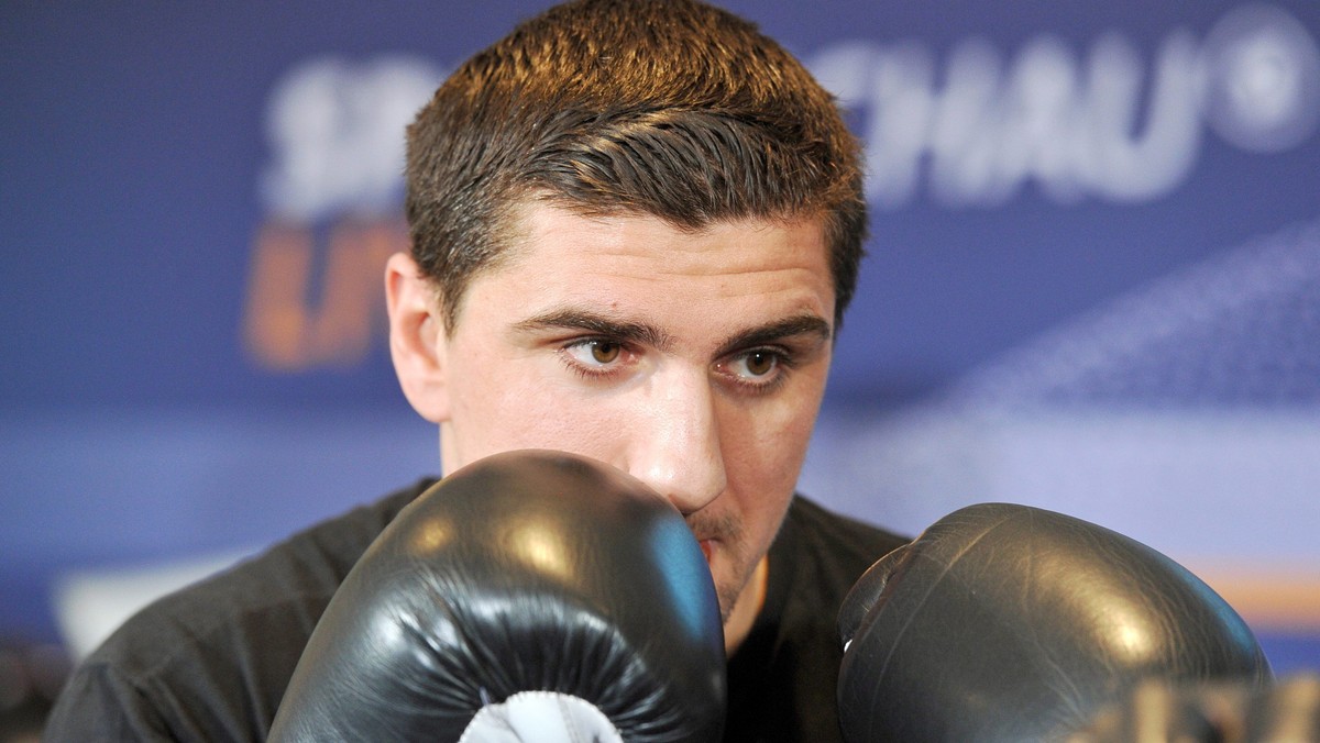 Marco Huck, znany niemiecki bokser, który w sobotę zmierzy się z Aleksandrem Powietkinem, wyjawił, że grożono mu smiercią.