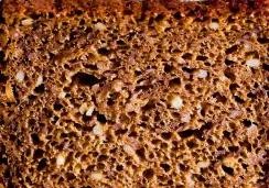 390555-slice-of-rye-bread-d00000023e38755bc3e92