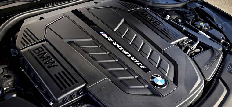 Ostatnie BMW z silnikiem V12. Specjalna seria na koniec produkcji
