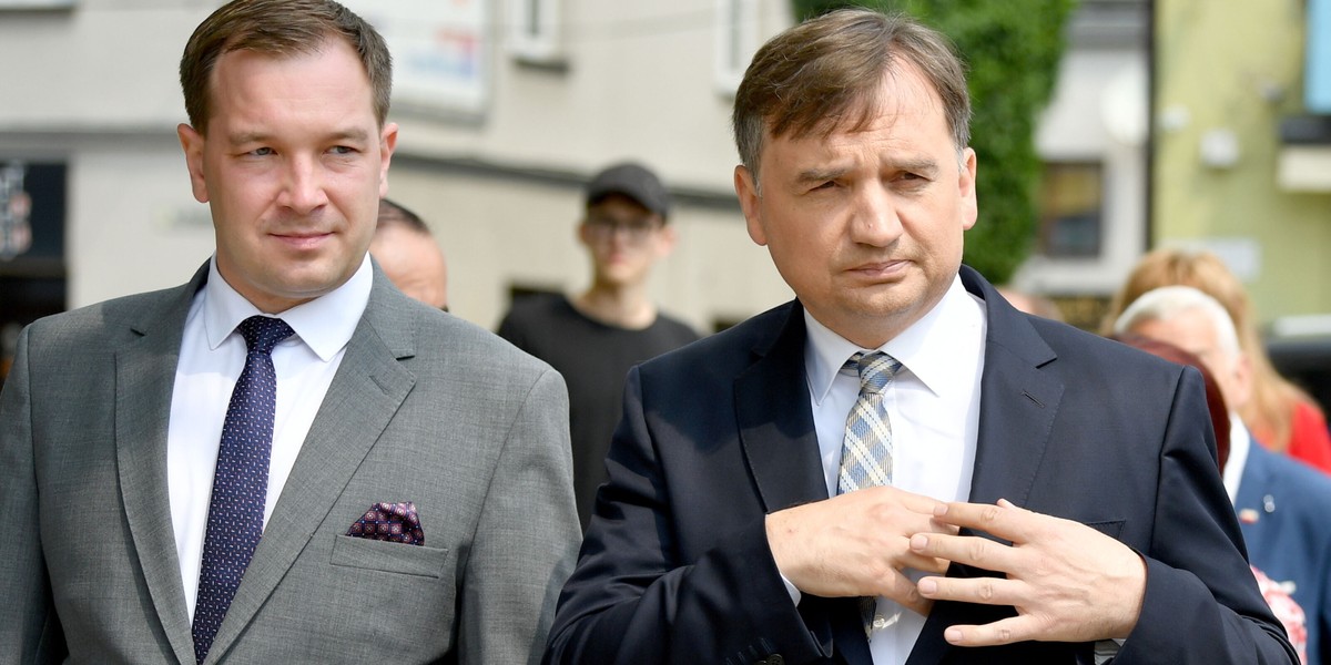 Minister sprawiedliwości, prokurator generalny Zbigniew Ziobro podczas konferencji prasowej w Kielcach.