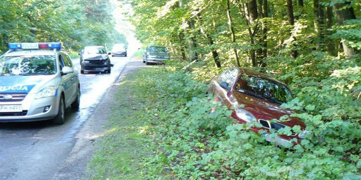 Wypadek! Zepchnął ciężarną do rowu