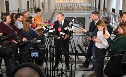 Debiutanci obok znanych polityków. Schetyna ogłosił "drużynę gwiazd" Platformy do PE