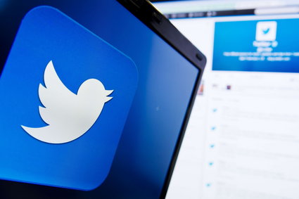 Akcje Twittera lecą na łeb. Powodem spadająca liczba użytkowników