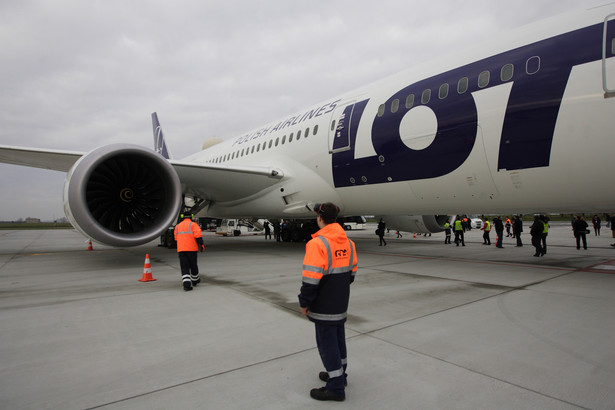 Naprawiony Dreamliner wraca do Warszawy. Bez pasażerów