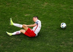 Zasłużony awans, lecz Polska musi poprawić skuteczność. Lewandowski znów bez gola